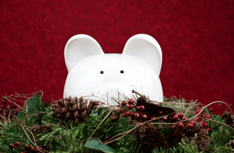 14 Tips to Save Money At Christmas 